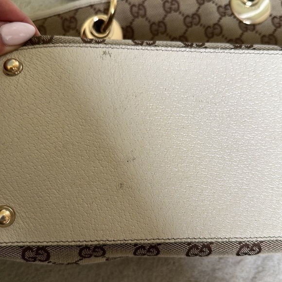 Gucci GG Canvas Eclipse Tote Bag - Picture 4 of 16